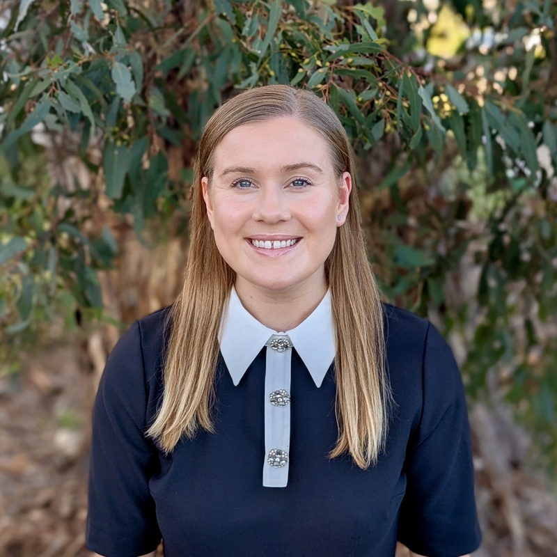 Madeleine_Perrett_800x800 Madeleine_Perrett_800x800